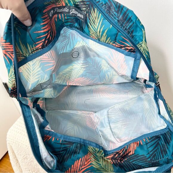 Lug Packable Puddle Jumper Tote in Tropical Ocean Print Lightweight Travel - Picture 13 of 14